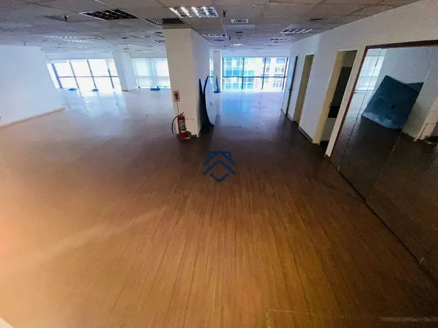 Imagem 6: Compre Sua Sala Comercial no Coração do Centro do Rio!