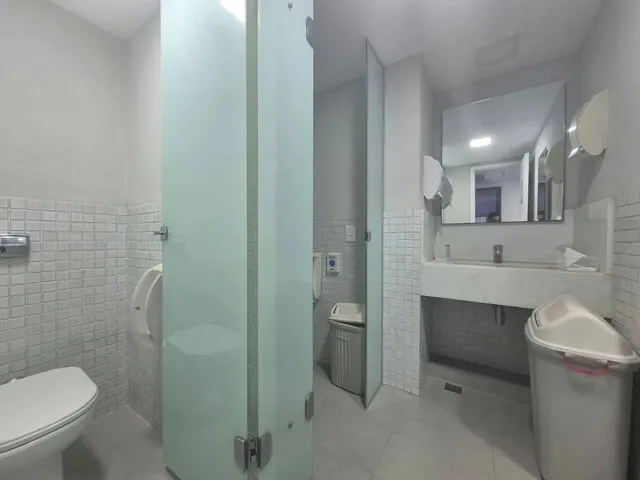 Imagem 3: Sala Comercial com 250M² no Centro da Cidade!