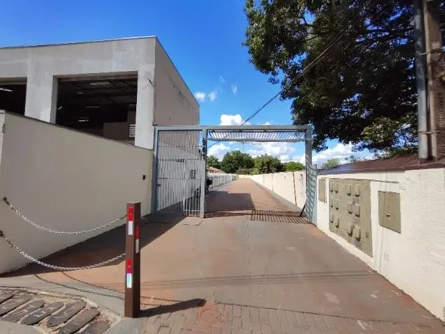 Imagem: Casa Geminada em Condominio Fechado com