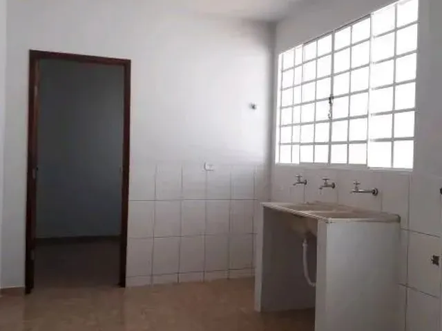 Imagem 8: Casa Residencial com 3 Quartos para Alugar por R$ 1800.00, 100.00 M2 - Cidade Jardim - Mar