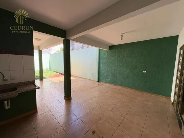 Imagem 9: Sobrado para Alugar em Maringá, Jardim Cidade Monções, com 3 Quartos, com 160 M²
