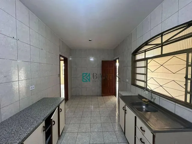 Imagem 15: Casa com Edícula, Total 5 Dormitórios para Alugar, 150 M² por R$ 2.100/Mês - Jardim