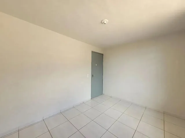 Imagem 12: Casa para Alugar em Maringá, Conjunto Habitacional Karina, com 3 Quartos, com 97.5 M²