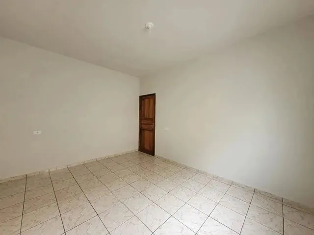 Imagem 11: Sobrado para Alugar em Maringá, Jardim Real, com 3 Quartos, com 260 M²