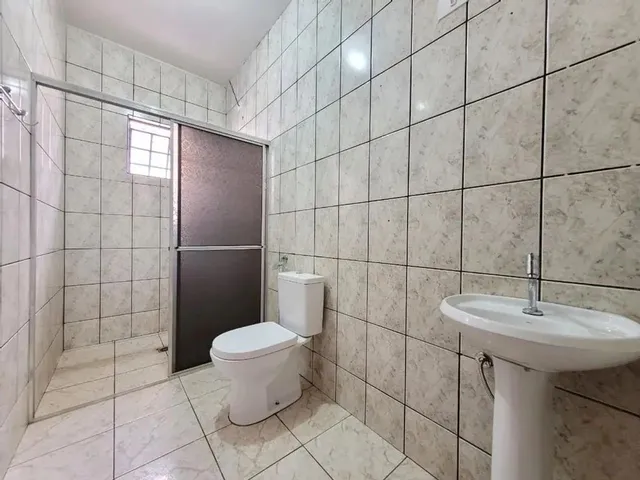 Imagem 2: Sobrado para Alugar em Maringá, Jardim Real, com 3 Quartos, com 260 M²