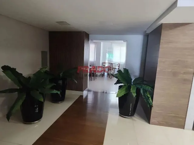 Imagem 8: Apartamento para Alugar em Maringá, Zona 07, com 3 Quartos, com 106.38 M², Torre De