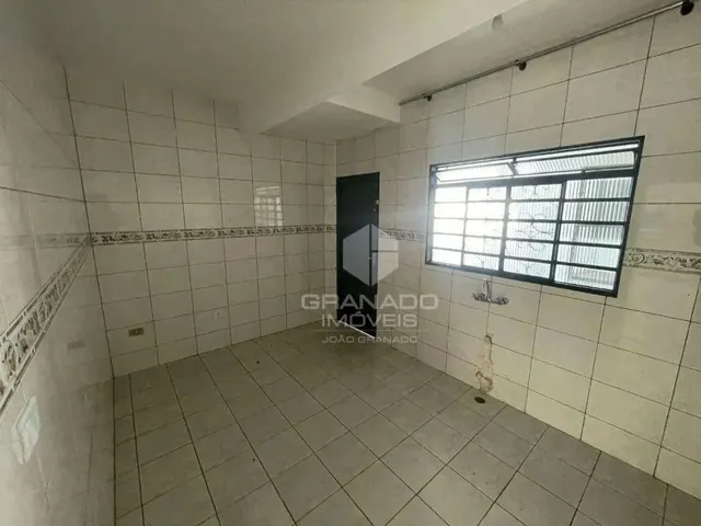 Imagem 6: Sobrado com 3 Dormitórios para Alugar, 180 M² por R$ 2.800,00/Mês - Jardim Iguaçu