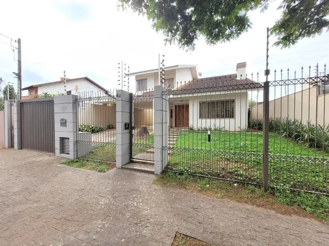 Imagem 1: Casa para Alugar em Maringá, Zona 04, com 4 Suítes, com 422.02 M²