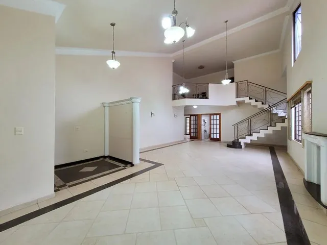 Imagem 4: Casa para Alugar em Maringá, Zona 04, com 4 Suítes, com 422.02 M²