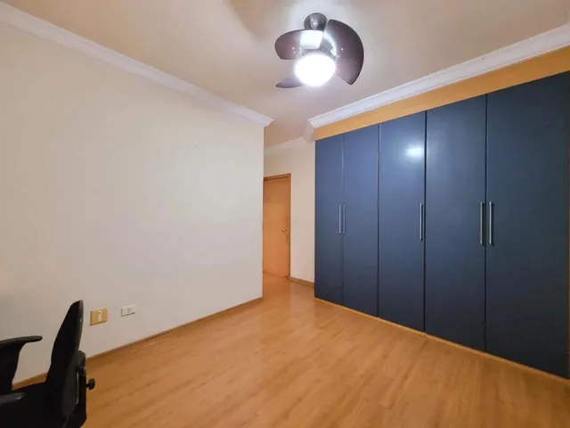 Imagem 9: Casa para Alugar em Maringá, Zona 04, com 4 Suítes, com 422.02 M²