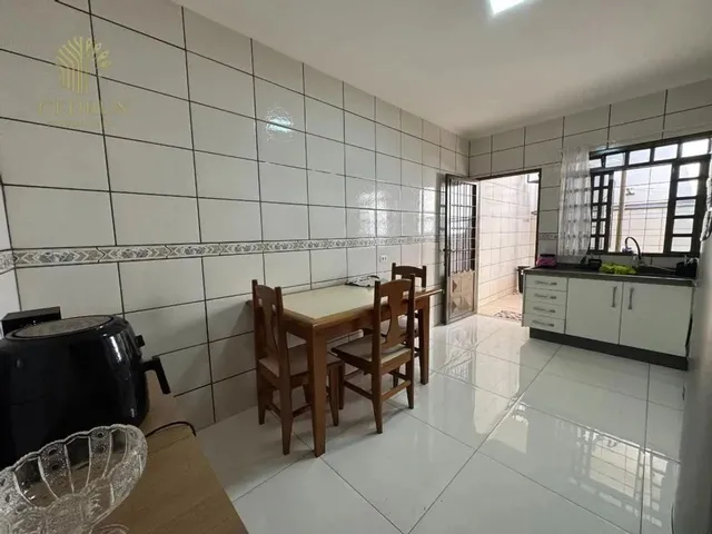 Imagem 11: Casa para Alugar em Maringá, Parque das Grevíleas, com 3 Quartos, com 160 M²