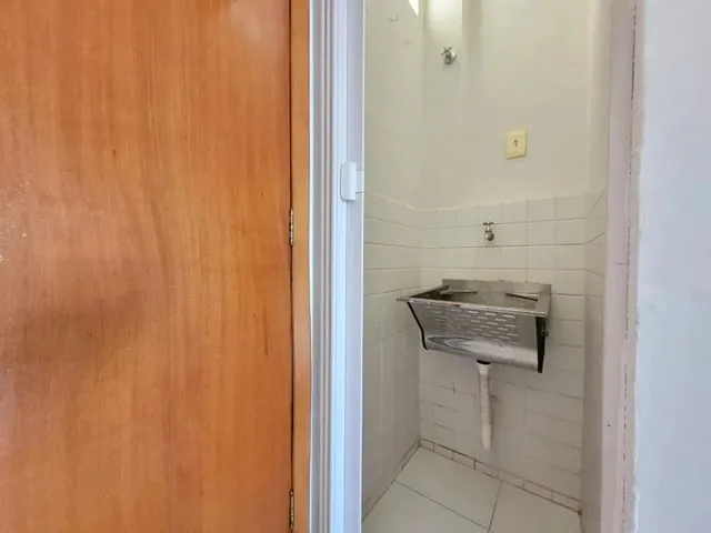 Imagem 5: Apartamento para Alugar em Maringá, Zona 07, com 1 Quarto, com 24.37 M², Rio Bahia