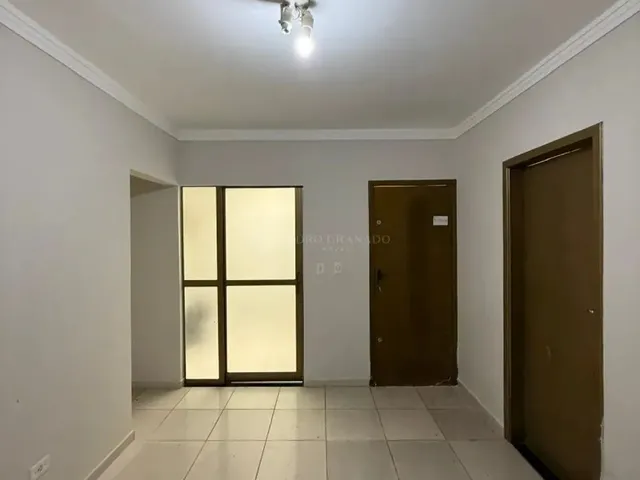 Imagem 3: Casa para Locação - 2 Quartos, Quintal Grande - Rua Peru - Jardim Alvorada/Maringá-Pr