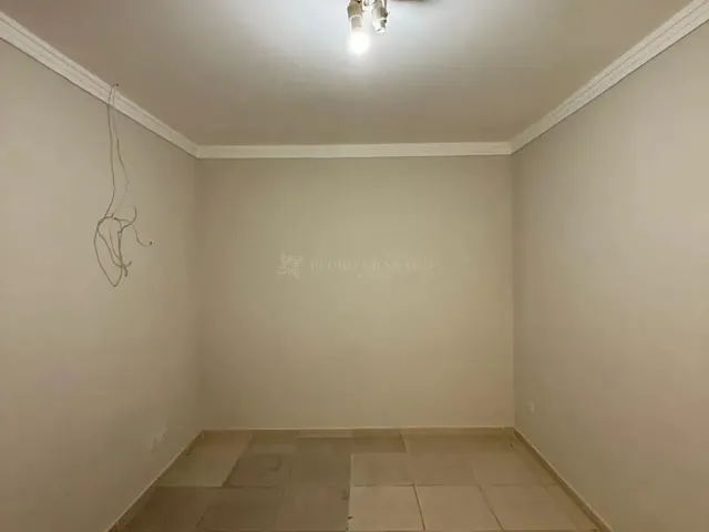 Imagem 15: Casa para Locação - 2 Quartos, Quintal Grande - Rua Peru - Jardim Alvorada/Maringá-Pr