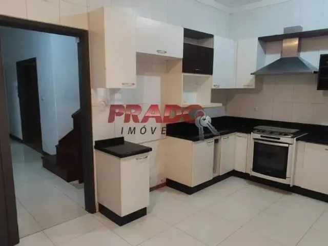 Imagem 2: Sobrado para Alugar em Maringá, Zona 05, com 4 Quartos, com 250 M²