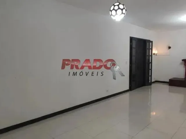 Imagem 4: Sobrado para Alugar em Maringá, Zona 05, com 4 Quartos, com 250 M²