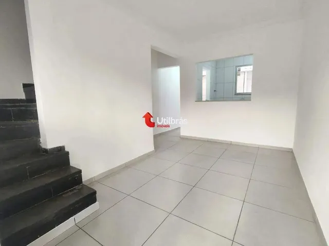 Imagem: Casa para Aluguel, 2 Quartos, 1 Vaga, Vila