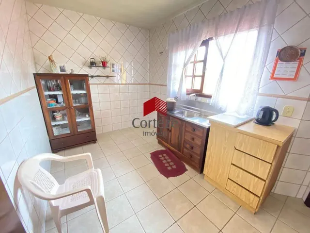 Imagem 4: Sobrado com 300M² 5 Quartos, À Venda, no Bairro Centro em São José dos Pinhais