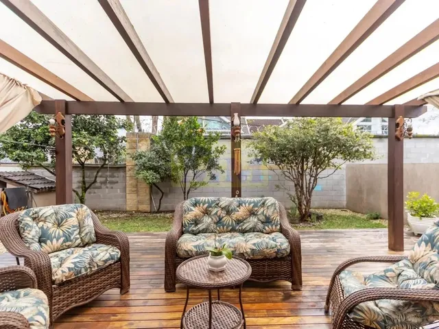 Imagem: Casa em Condomínio no Bairro Pineville