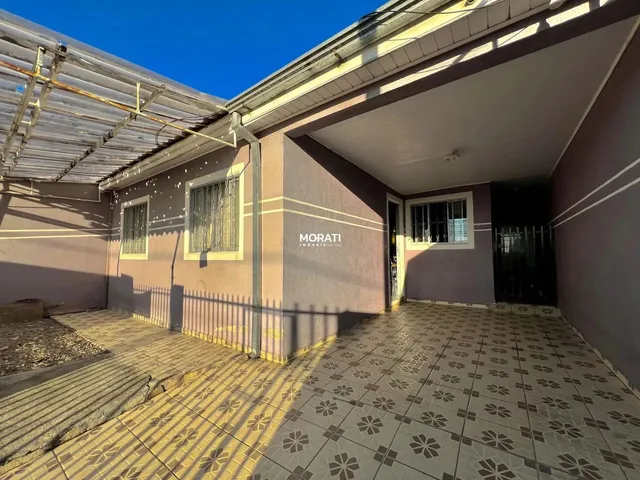 Imagem: Casa com Dois Quartos e Edícula no Jardim