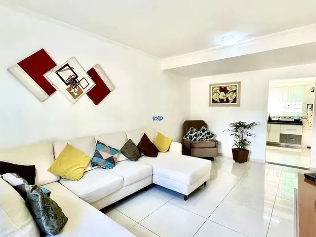 Imagem: Sobrado a Venda em São José dos Pinhais