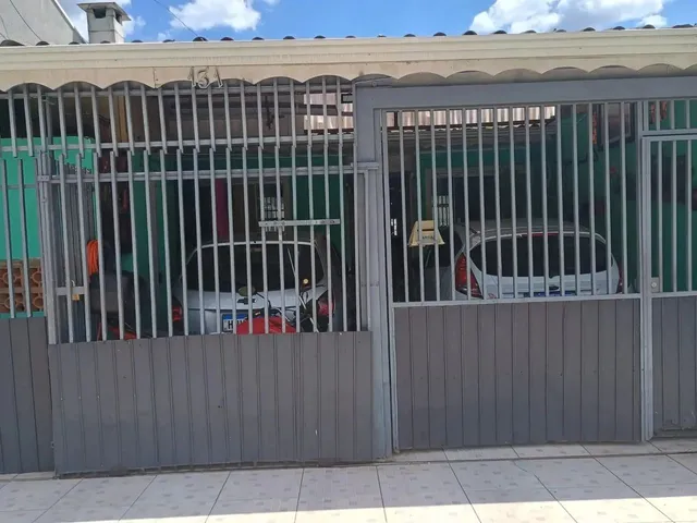 Imagem: Casa À Venda em Araucária com 3 Quartos