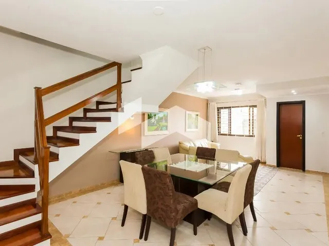 Imagem 2: Sobrado Triplex com Espaço Gourmet Completo e Teto Retrátil São Pedro