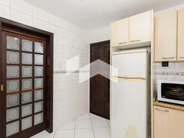 Imagem 14: Sobrado Triplex com Espaço Gourmet Completo e Teto Retrátil São Pedro