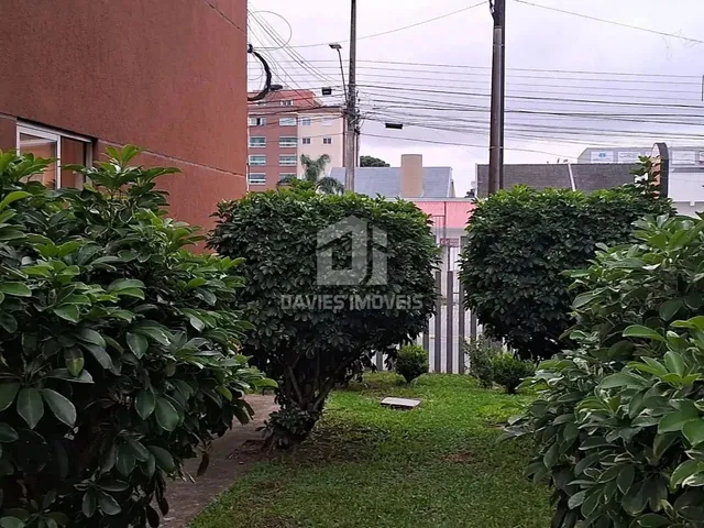 Imagem 2: Apartamento no Pineville / 57 M² / 3 Quartos / Semi Mobiliado / Sacada com Churrasqueira