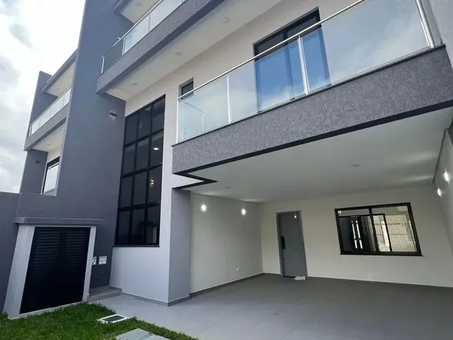 Imagem: Sobrado Triplex para Venda - Alto Padrão