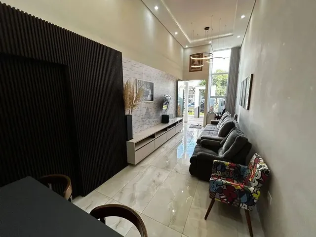 Imagem 4: Excelente Oportunidade de Moradia Casa com 3 Suítes no Jd Oriental, em Maringá!