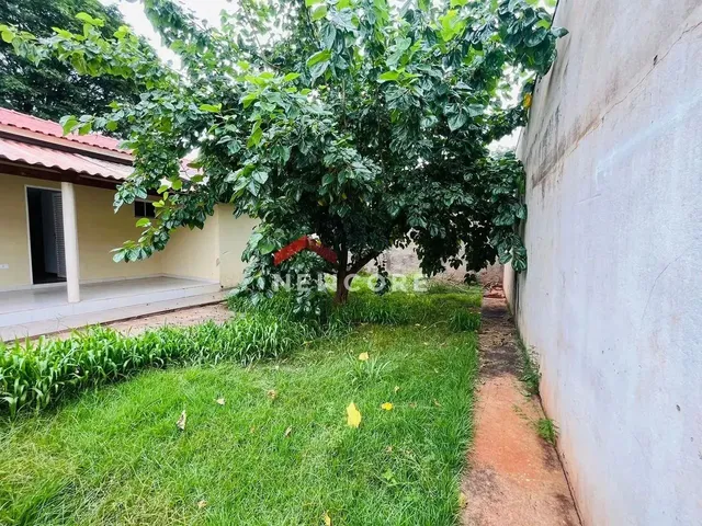 Imagem: Casa em Rua das Tipuanas - Conjunto Habitacional