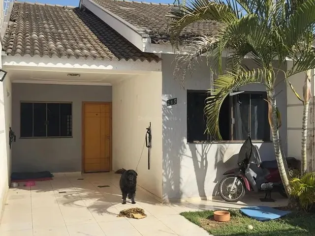 Imagem: Casa com Suíte e Edícula À Venda  Conforto