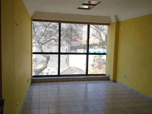 Imagem: Sala Comercial À Venda na Rua 1º de Maio