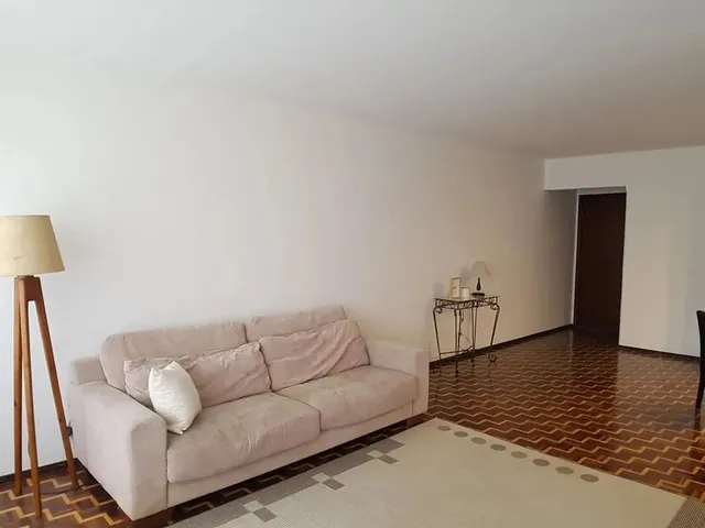 Imagem 11: Apartamento com 3 Dormitórios À Venda com 161M² no Bairro Centro - Curitiba / Pr