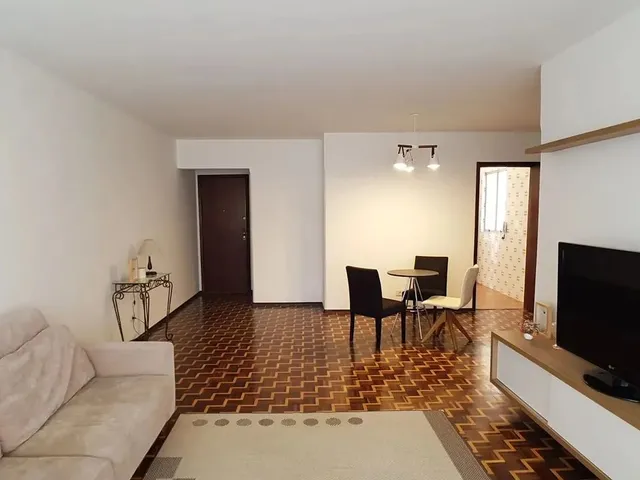 Imagem 3: Apartamento com 3 Dormitórios À Venda com 161M² no Bairro Centro - Curitiba / Pr