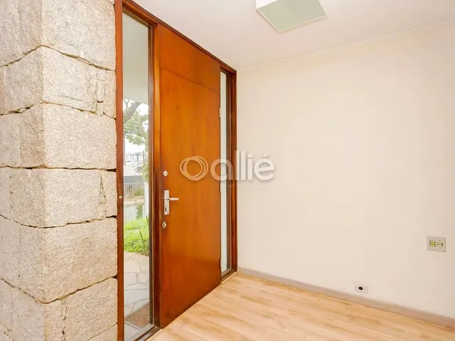 Imagem 3: Casa com 5 Quartos no Batel