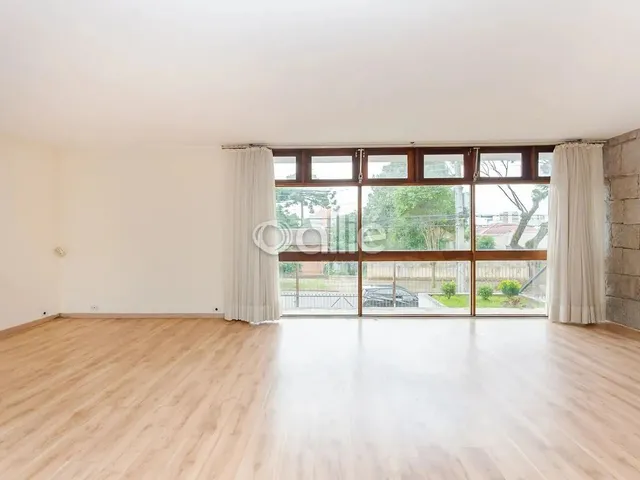 Imagem 4: Casa com 5 Quartos no Batel
