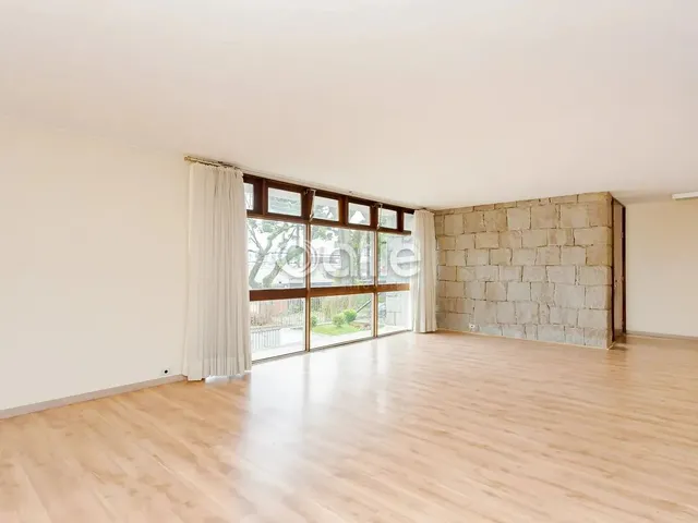 Imagem 8: Casa com 5 Quartos no Batel