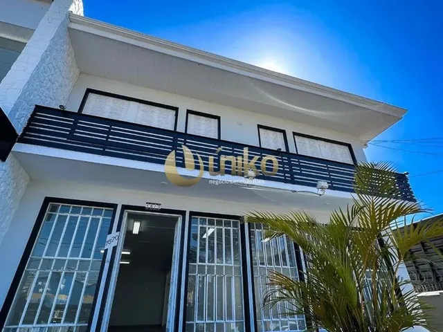 Imagem 8: Casa Comercial Casa com 4 dormitórios