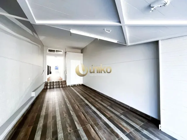 Imagem 3: Casa Comercial Casa com 4 dormitórios