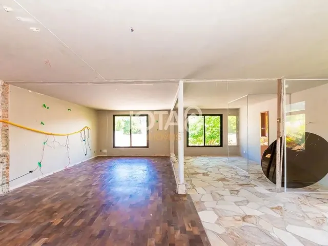 Imagem 13: Oportunidade Comercial no Batel! Casa em Excelente Localização! Excelente Casa