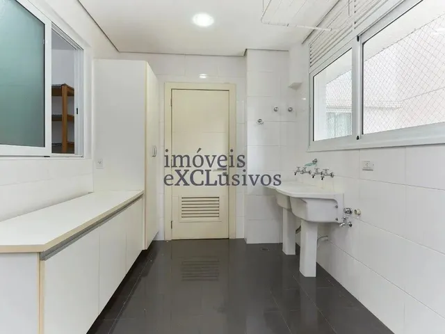 Imagem 12: Apartamento com 4 Dormitórios para Alugar, 297 M² por R$ 6.000/Mês - Batel