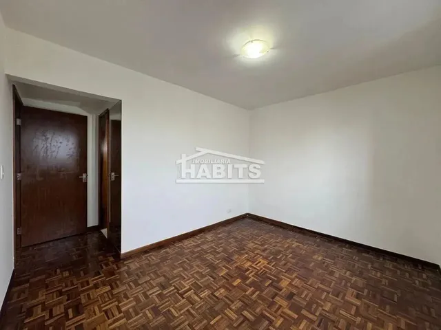 Imagem 2: Apartamento com 3 Dormitórios À Venda com 168M² no Bairro Cabral - Curitiba / Pr