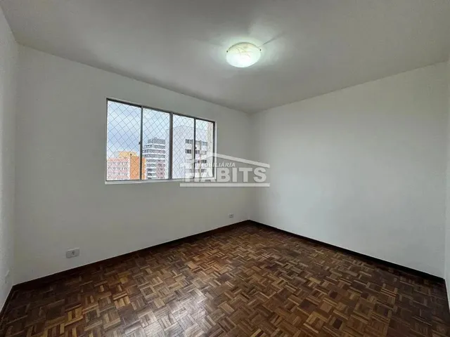 Imagem 5: Apartamento com 3 Dormitórios À Venda com 168M² no Bairro Cabral - Curitiba / Pr