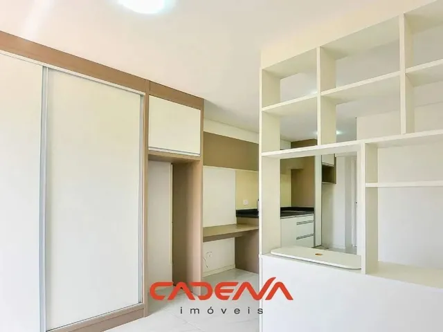 Imagem: Studio com 1 Vaga para Aluguel no Rebouças