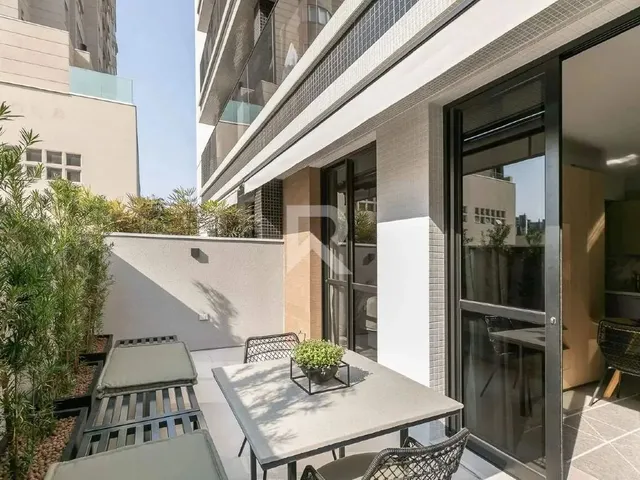Imagem 9: Apartamento Mobiliado e Decorado, Studio de Alto Padrão para Locação, 32M² Batel