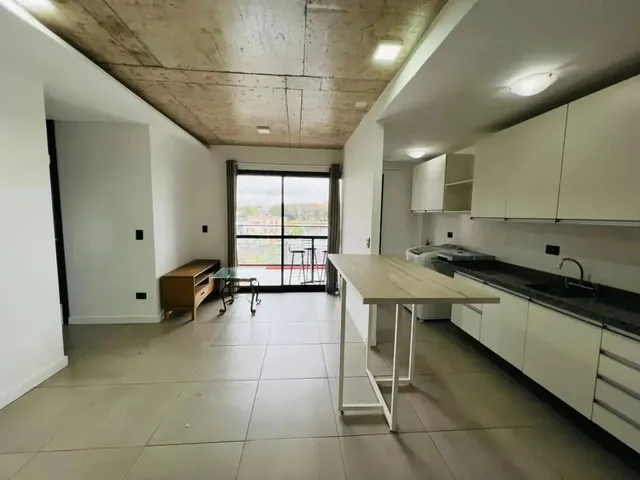 Imagem 14: Apartamento Semi-Mobiliado, com 80 M² de Área Total e 58 M² de Área Útil, Localizado