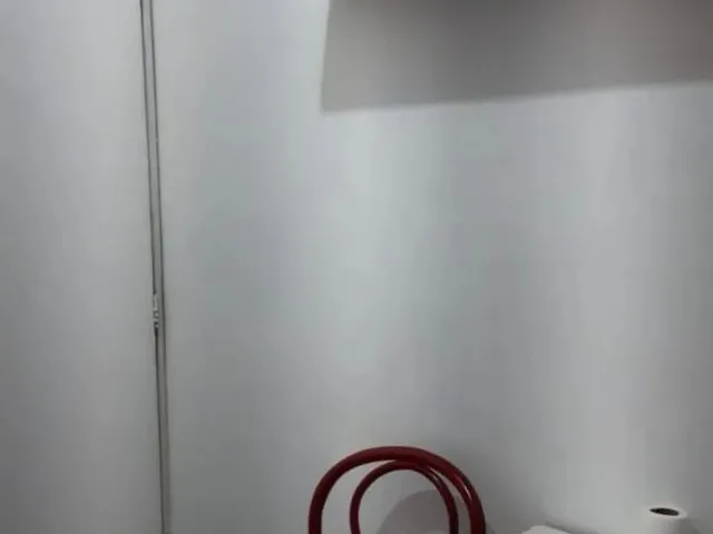 Imagem 12: Quarto Individual no Centro, para Rapazes com Internet Incluso no Preço