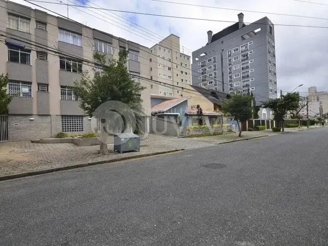 Imagem 13: Imobiliaria Juvevê Aluga Apto Ultimo Andar 2 Dormit Ahu Cabral Centro Civico Prx